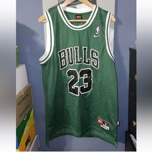 VERY RARE Nike NBA Michael Jordan Chicago Bulls GREEN Jersey  23 SZ L